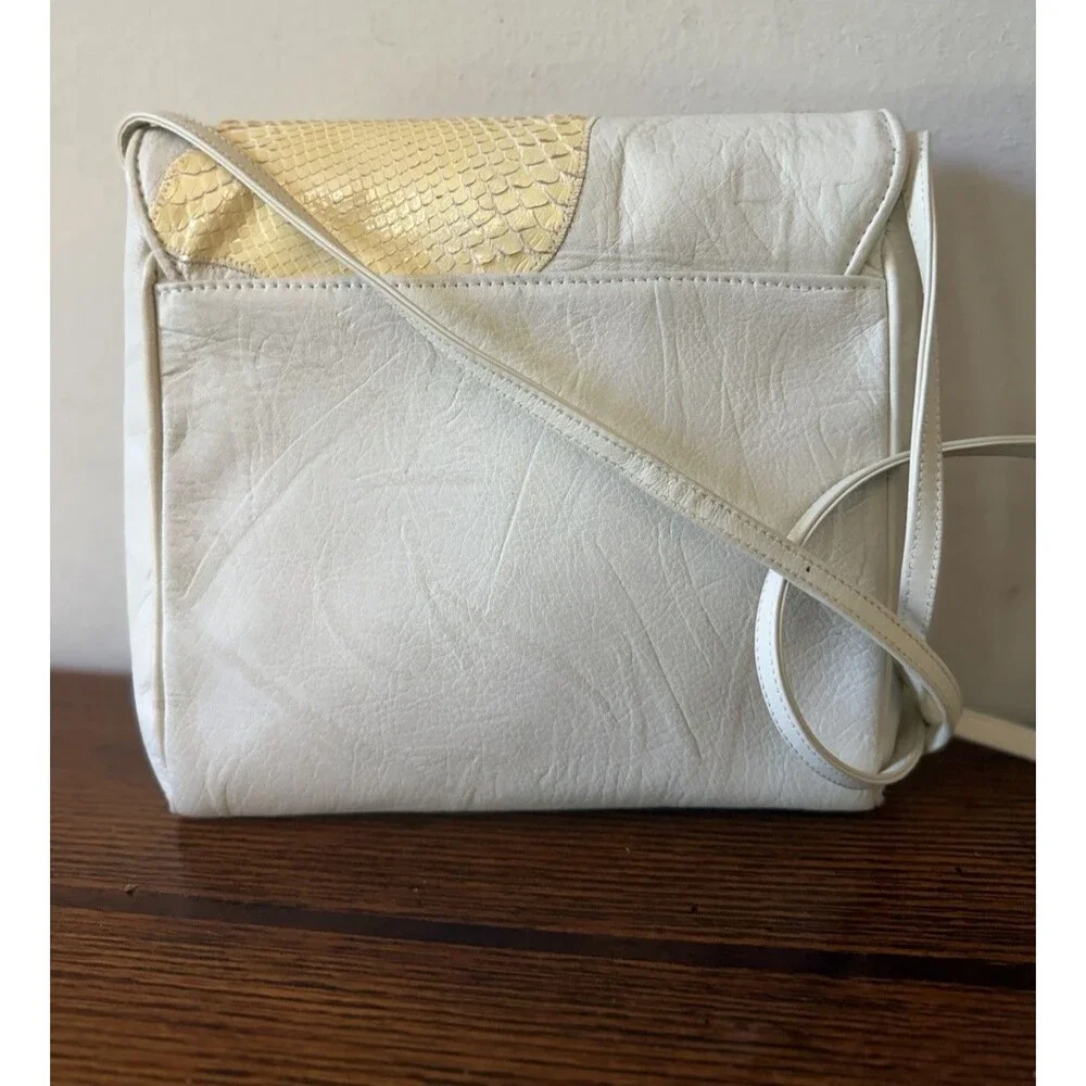 Carlos Falchi Women's Snakeskin Detail White Leather Crossbody Handbag Vintage